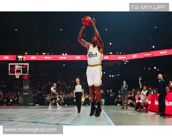 足球明星重聚盛典揭幕昔日传奇再度同场竞技的精彩赛事