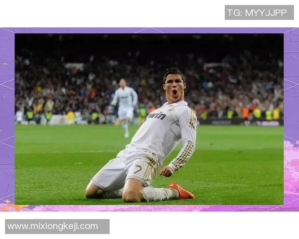 足球场上的传奇人物那些称得上巨星的足球明星们的辉煌与成就