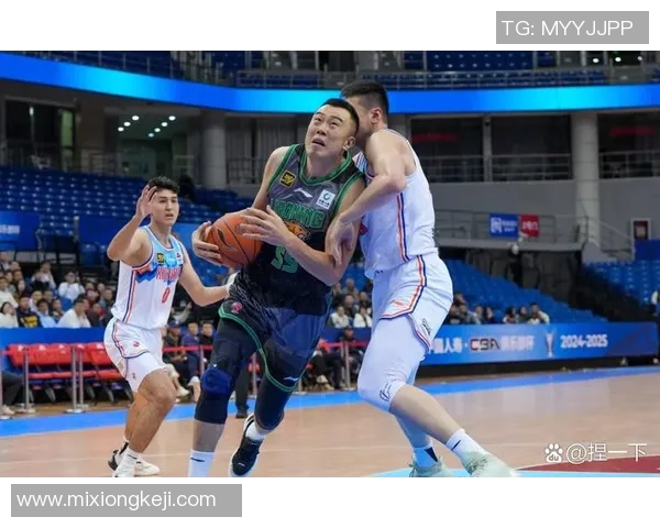 2016年CBA赛季首钢队与上海队激战回顾与精彩瞬间分析