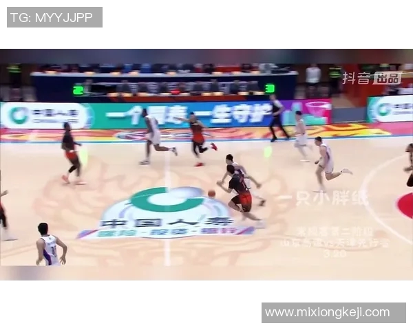 广州与山东常规赛巅峰对决谁将赢得这场激烈的篮球盛宴 广州与山东常规赛巅峰对决谁将赢得这场激烈的篮球盛宴